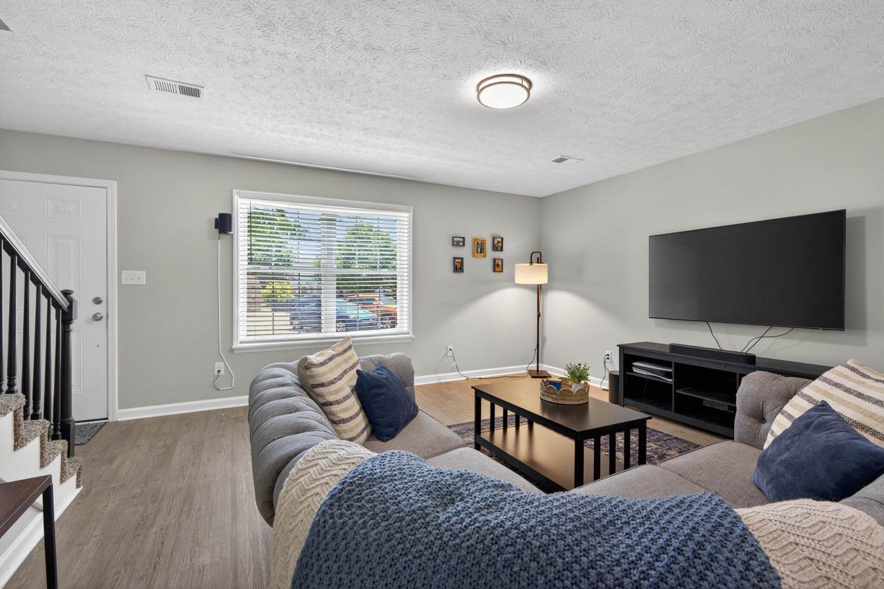 https://bt-photos.global.ssl.fastly.net/lexington/1280_boomver_1_20260630182843054033000000-2.jpg