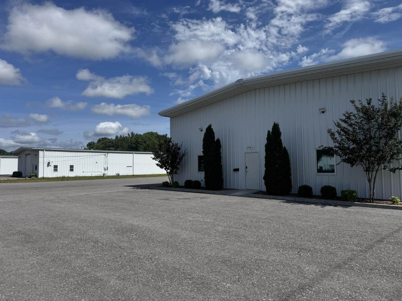https://bt-photos.global.ssl.fastly.net/lexington/1280_boomver_1_20260706193314725112000000-2.jpg