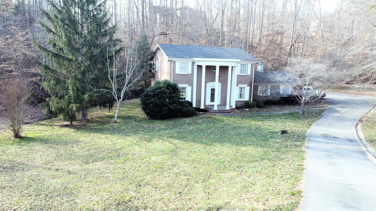 1100 Forest Circle Drive - Photo 1