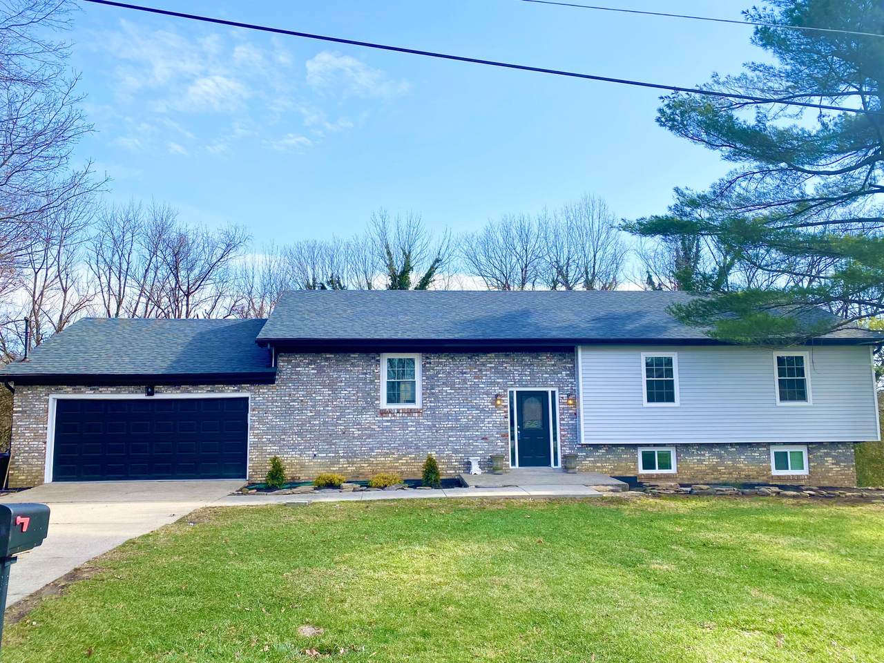 163 Redwood Drive - Photo 1
