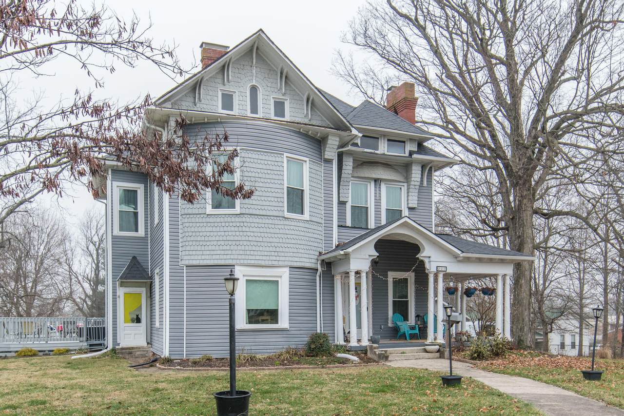 217 Lexington Street - Photo 1