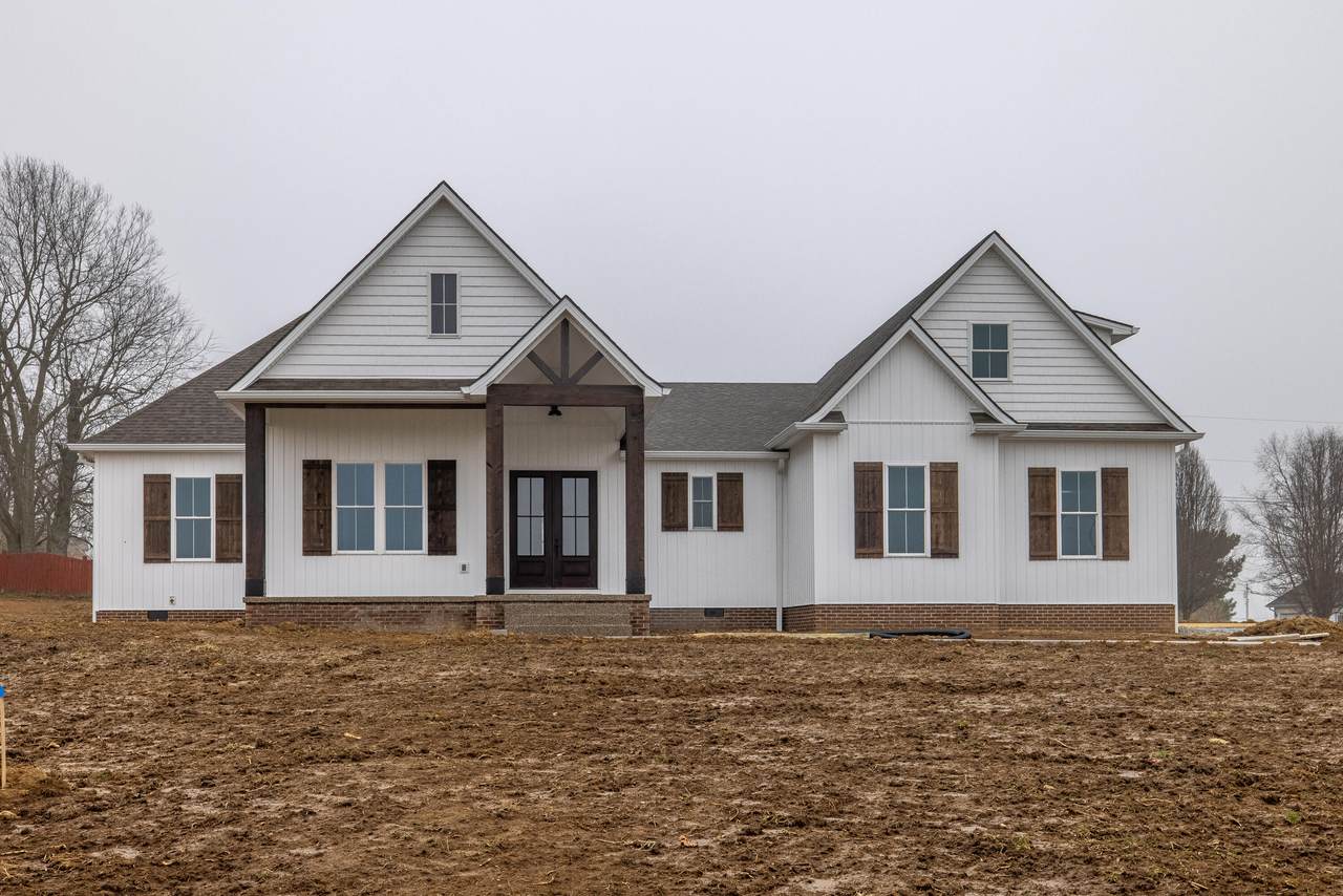 906 Milward Drive - Photo 1