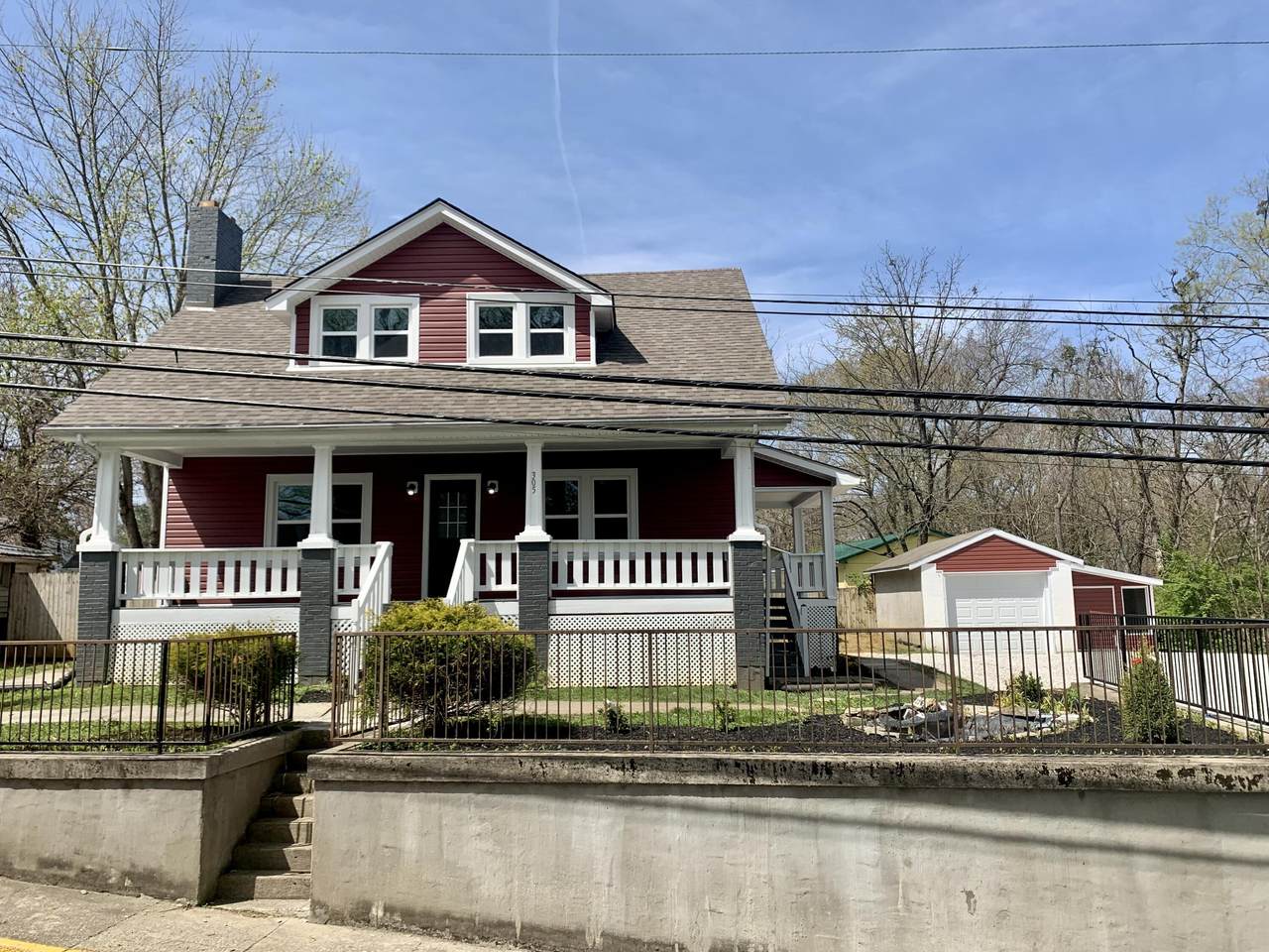 305 Forest Street - Photo 1