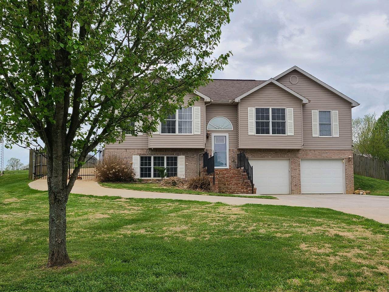 169 Pebble Branch Drive - Photo 1