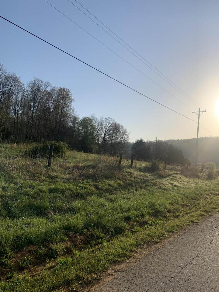 8,9 850 Piney Grove Road - Photo 1