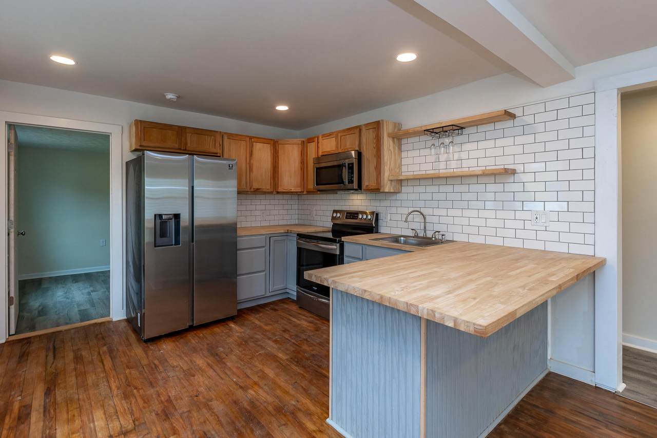 447 Larue Street - Photo 1