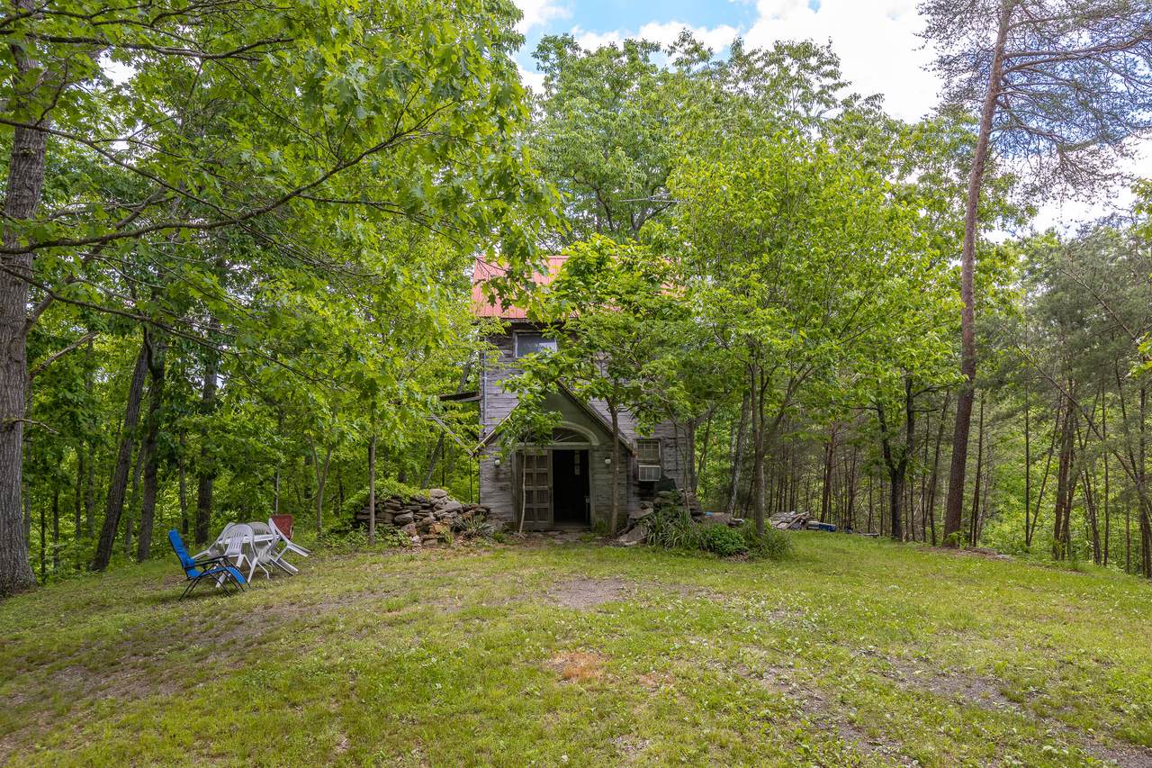 1004 Lilly Ferry Road - Photo 1