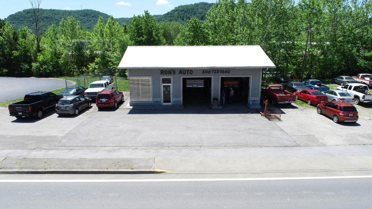 725 Main Street - Photo 1