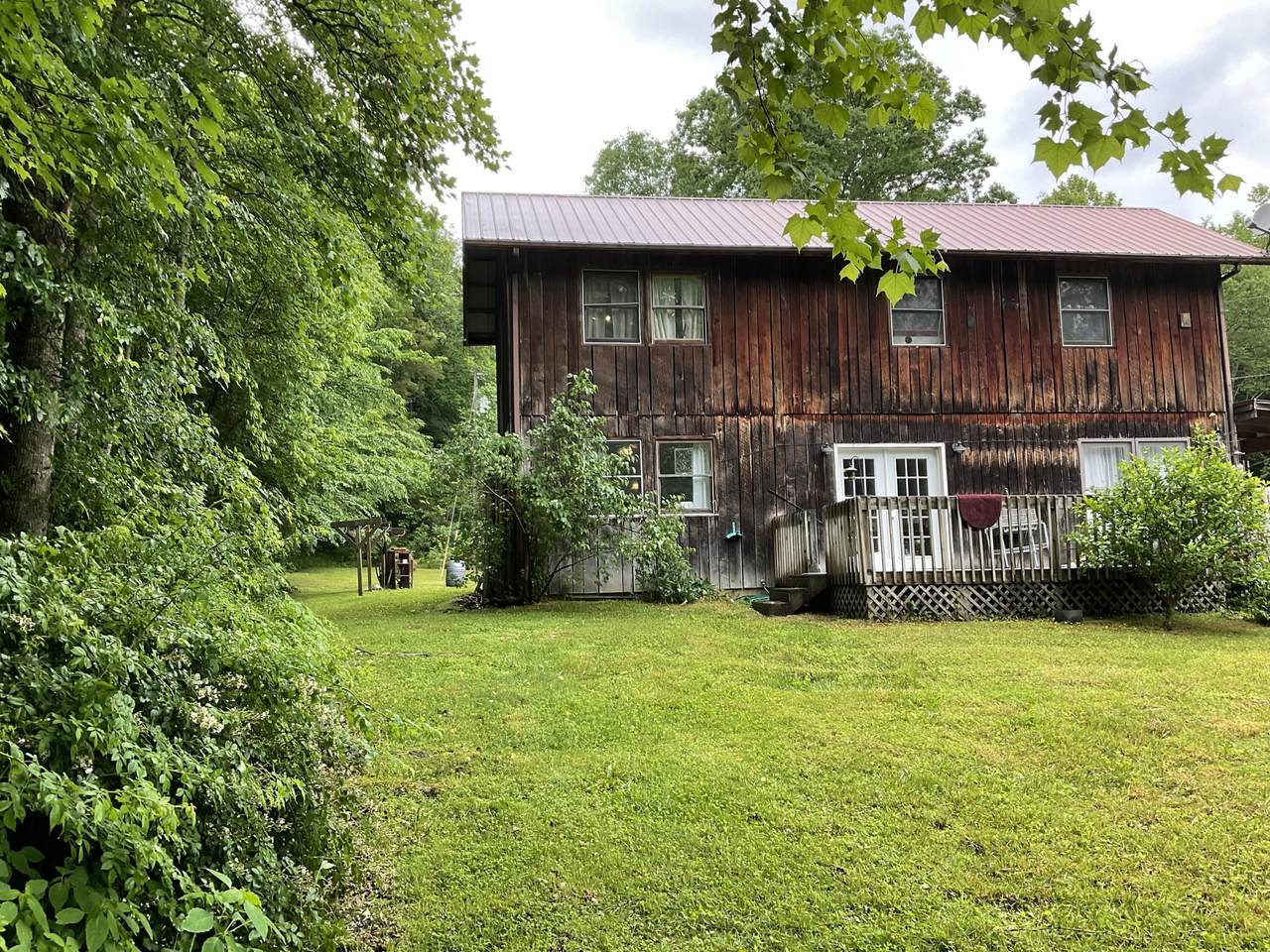 105 School House Road - Photo 1