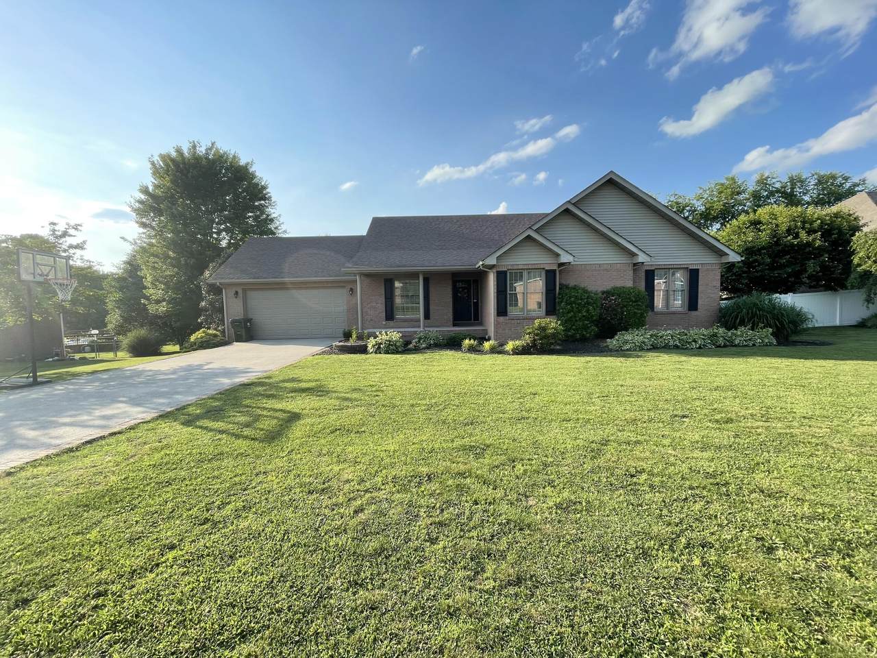 103 Rookwood Drive - Photo 1