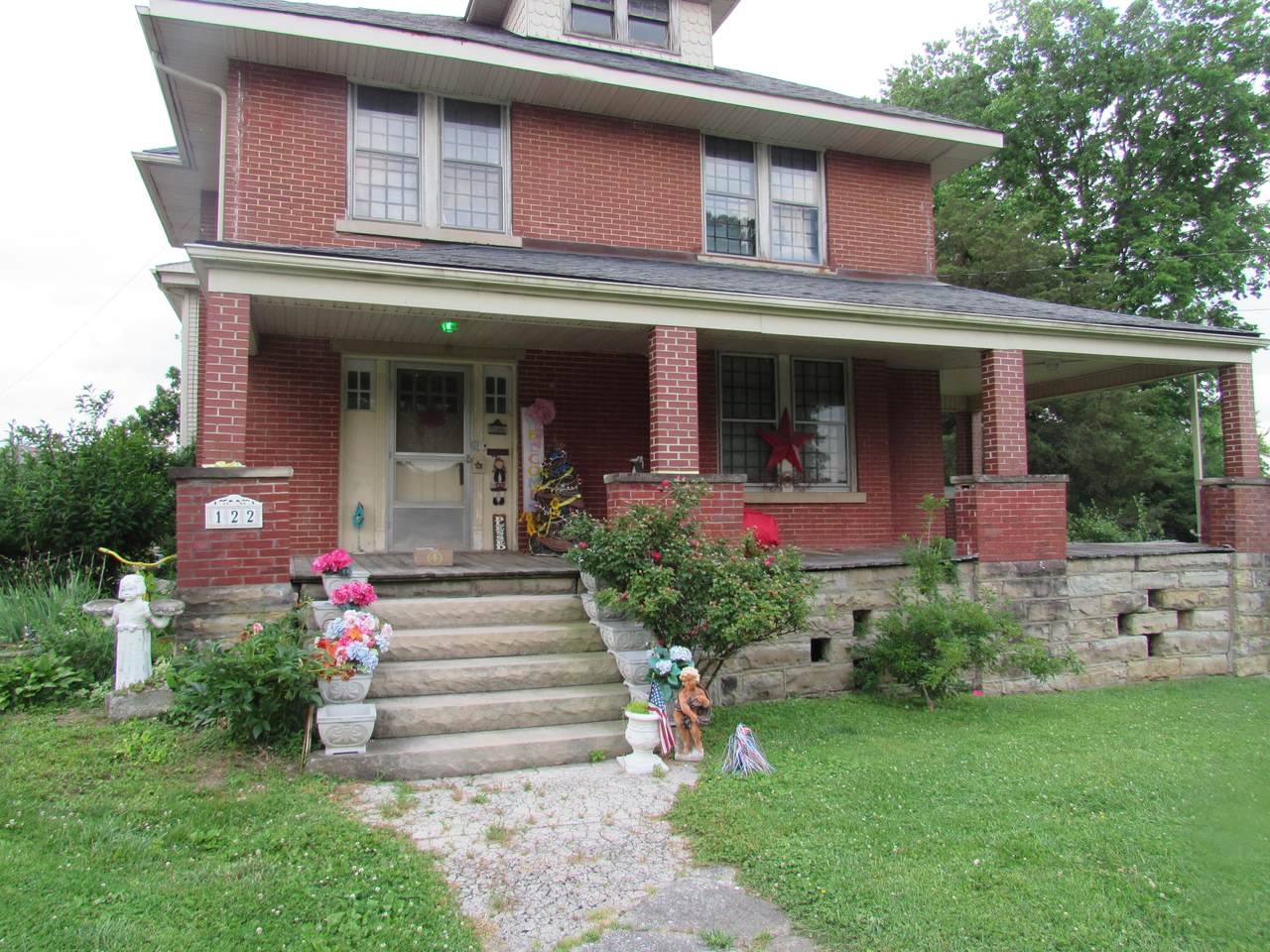 122 French Avenue - Photo 1