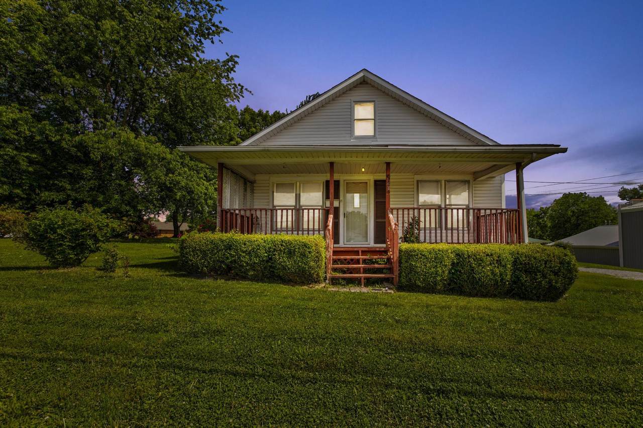 921 Winchester Road - Photo 1