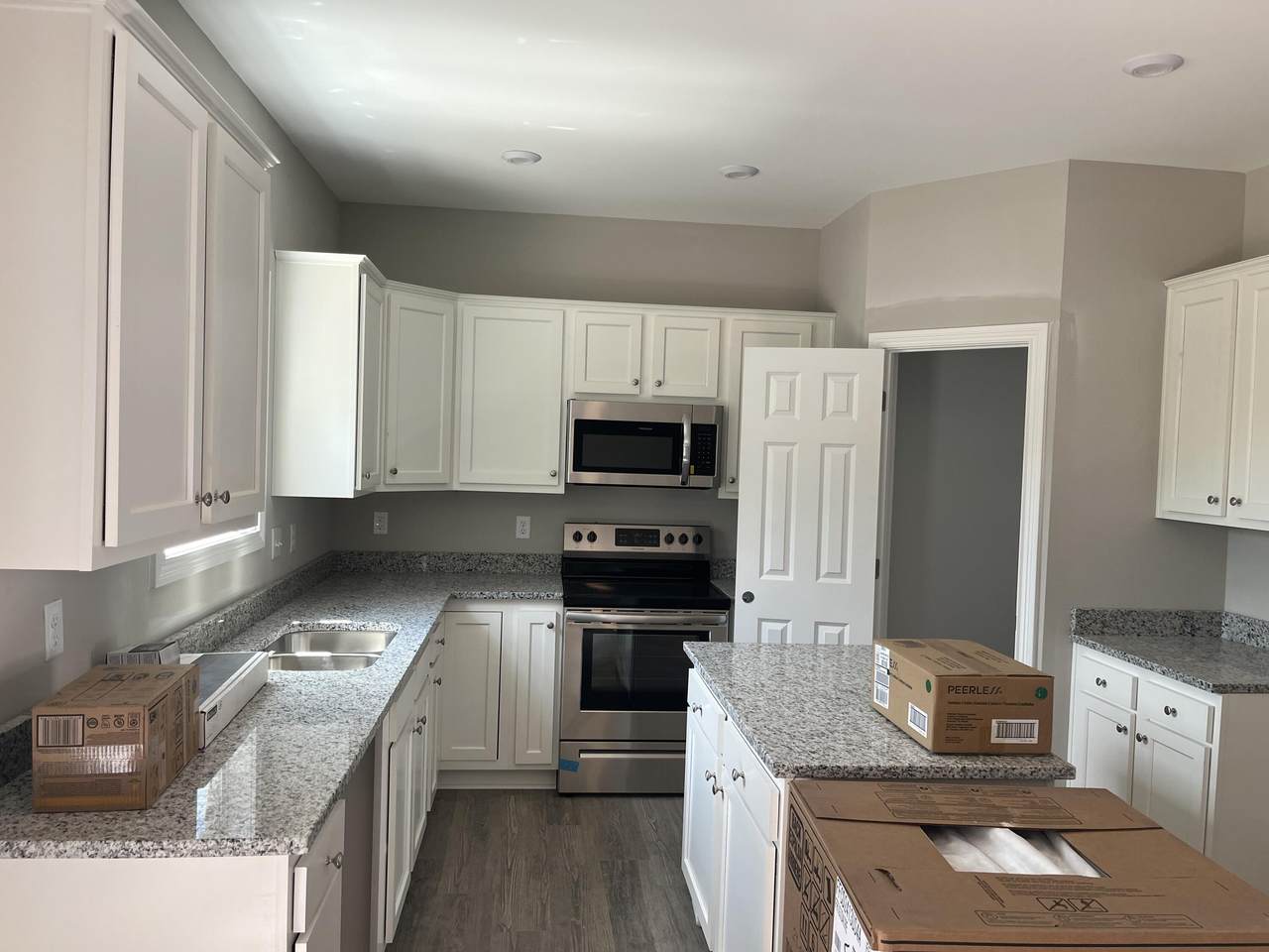 121 Cammy Court - Photo 1