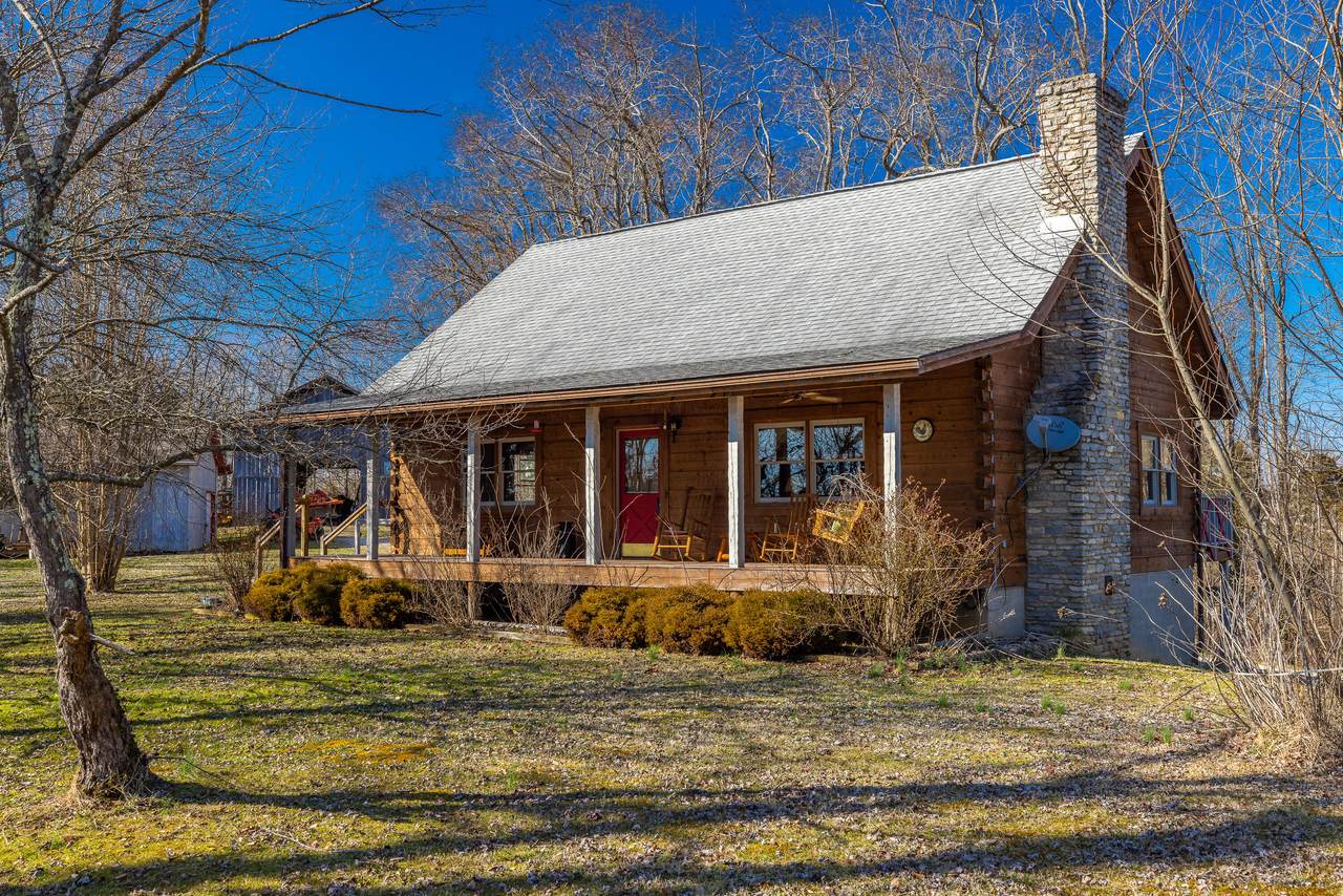 8360 Irvine Road - Photo 1