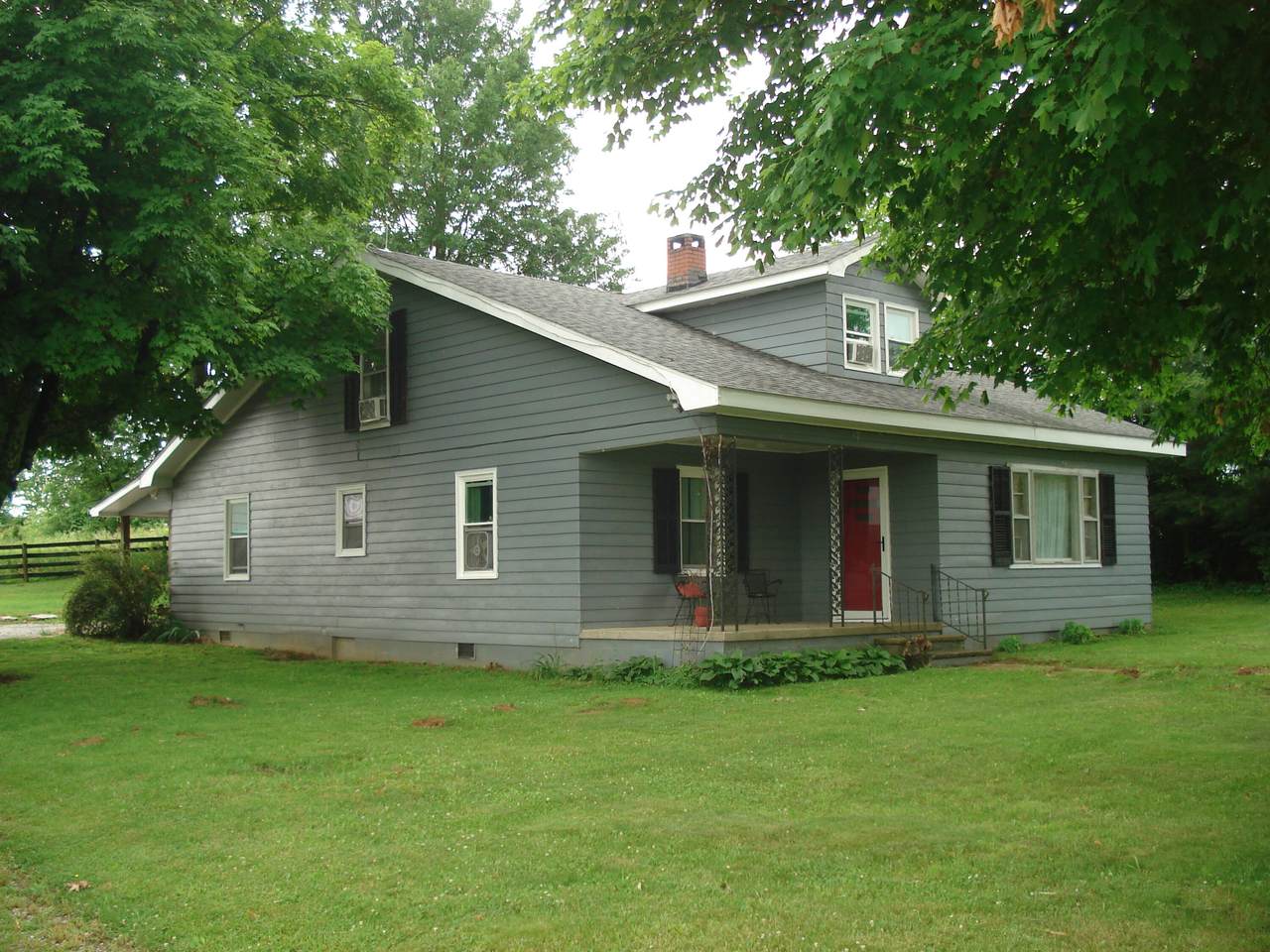 750 Robinson Road - Photo 1