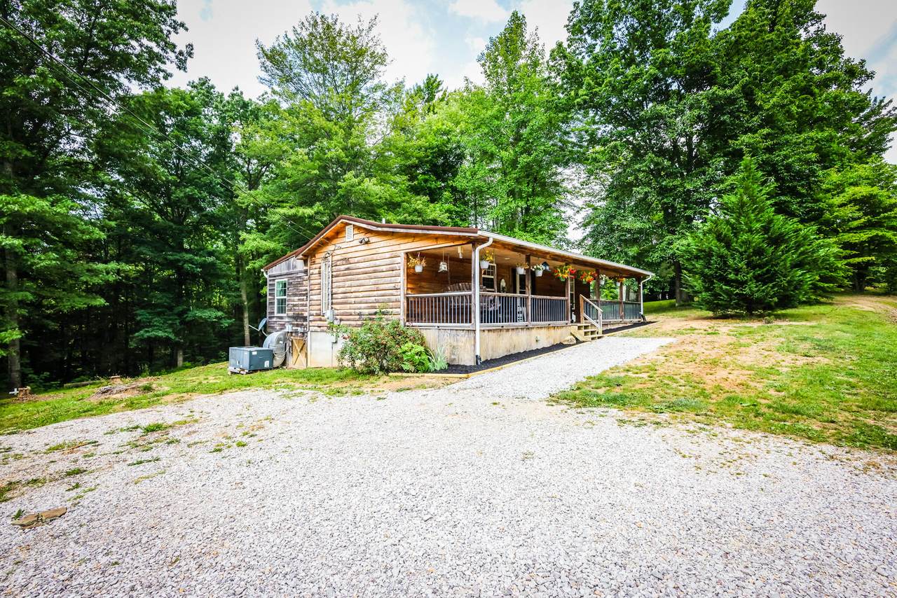 747 Doc Mullins Road - Photo 1