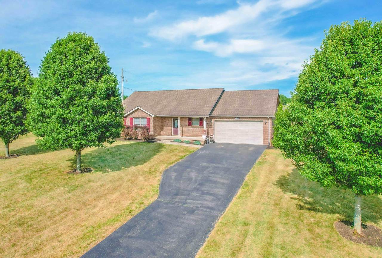 251 Creekwood Drive - Photo 1
