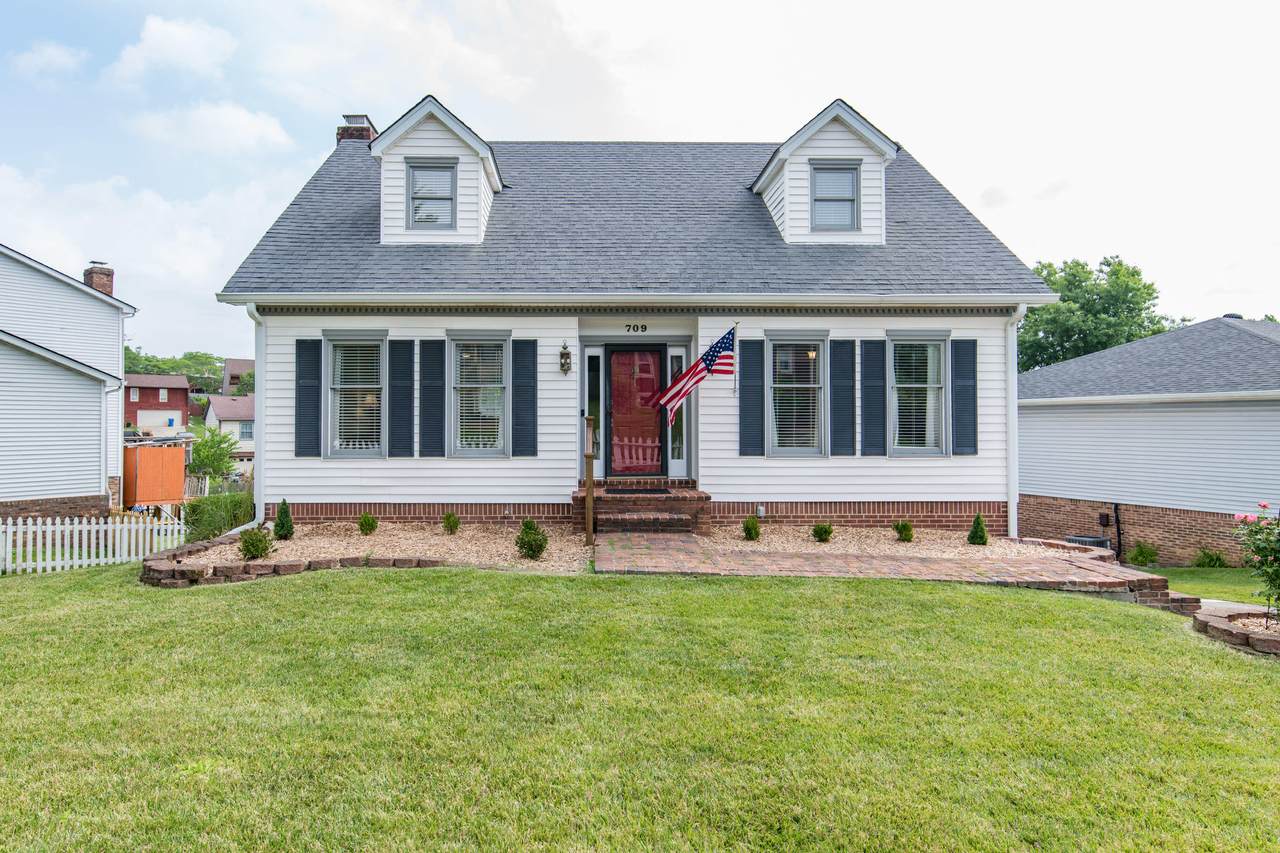 709 Troy Trail - Photo 1