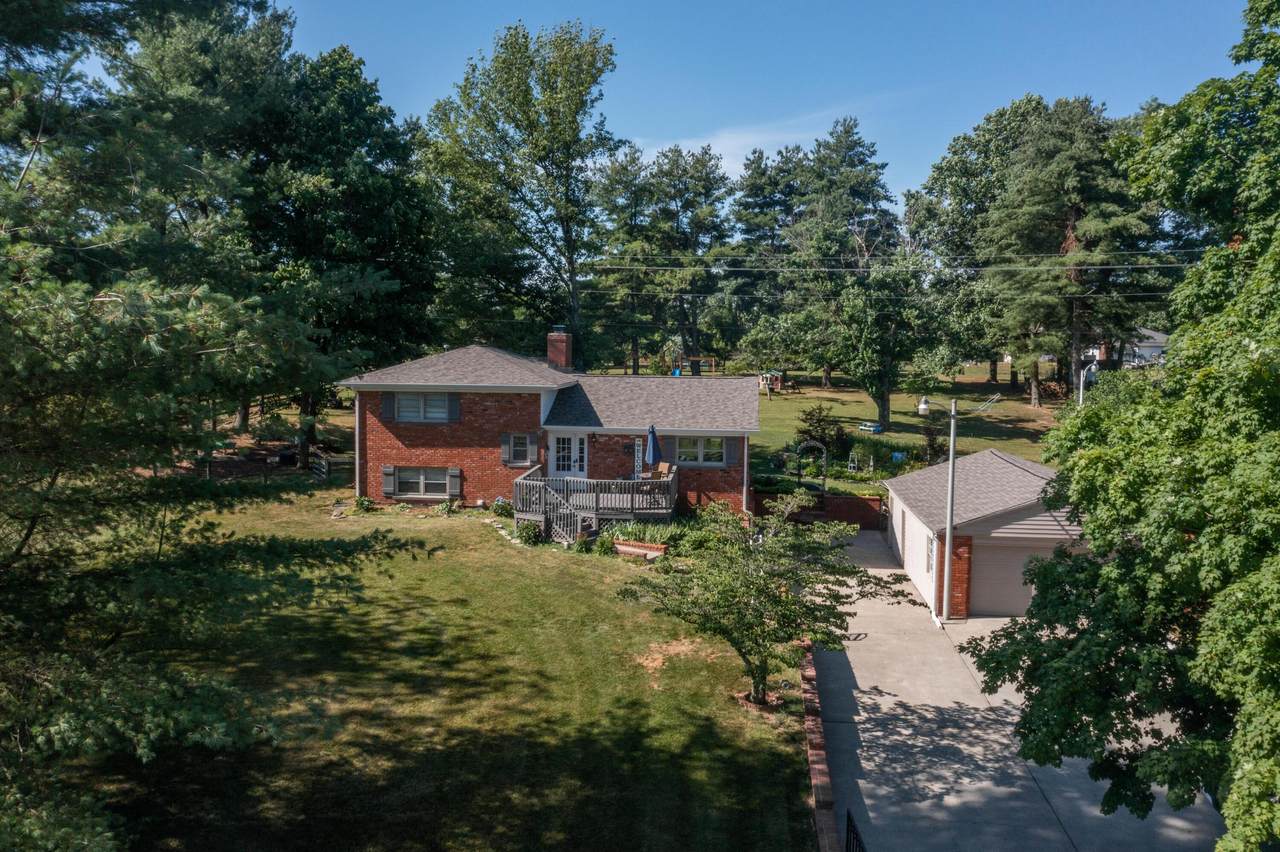 6013 Ashgrove Road - Photo 1