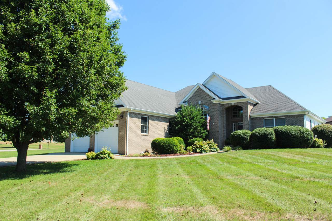 201 Lee Oak Circle - Photo 1