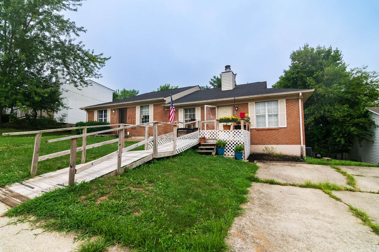 414 Country Club Drive - Photo 1