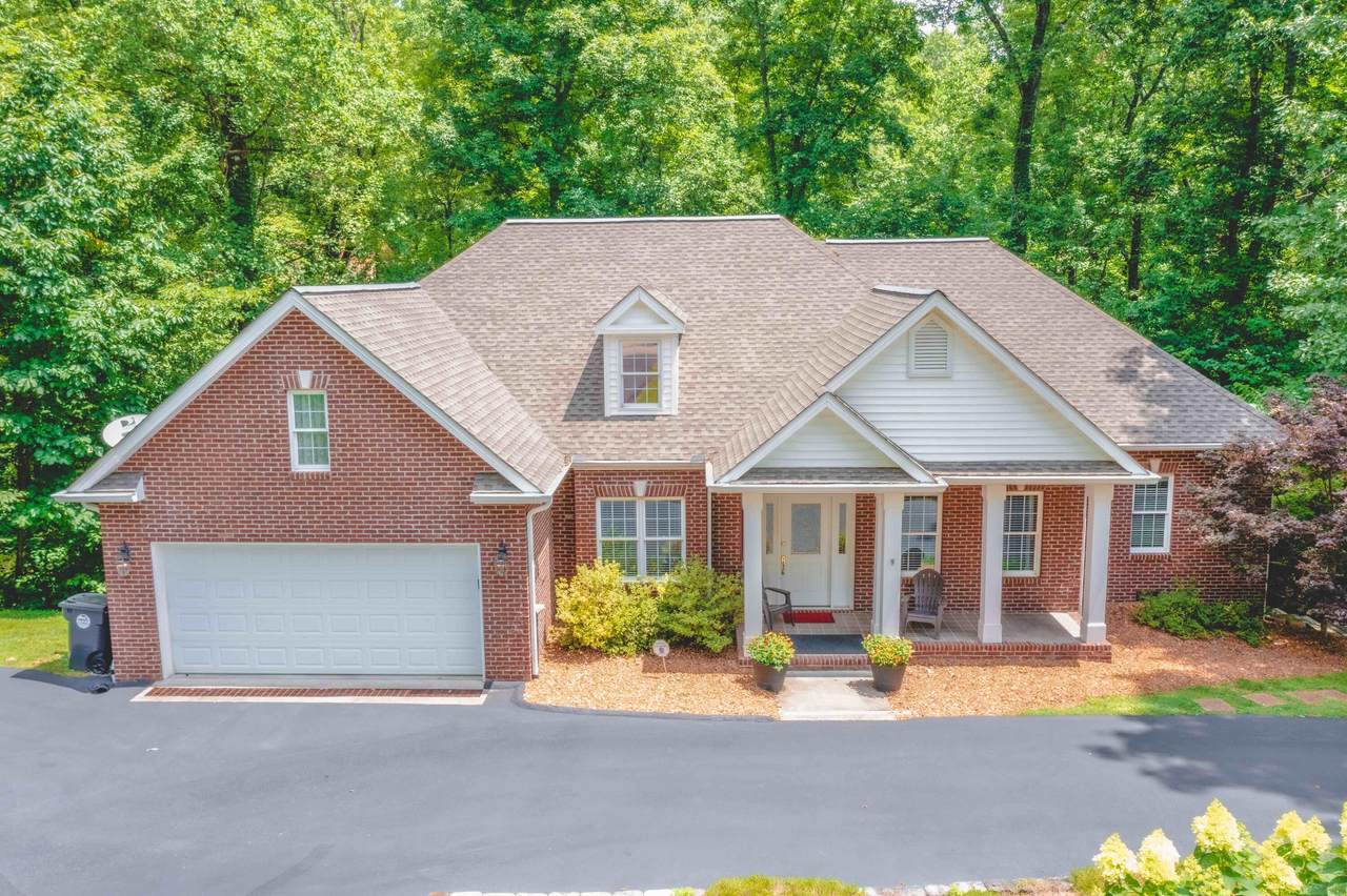 1220 Forest Circle Drive - Photo 1