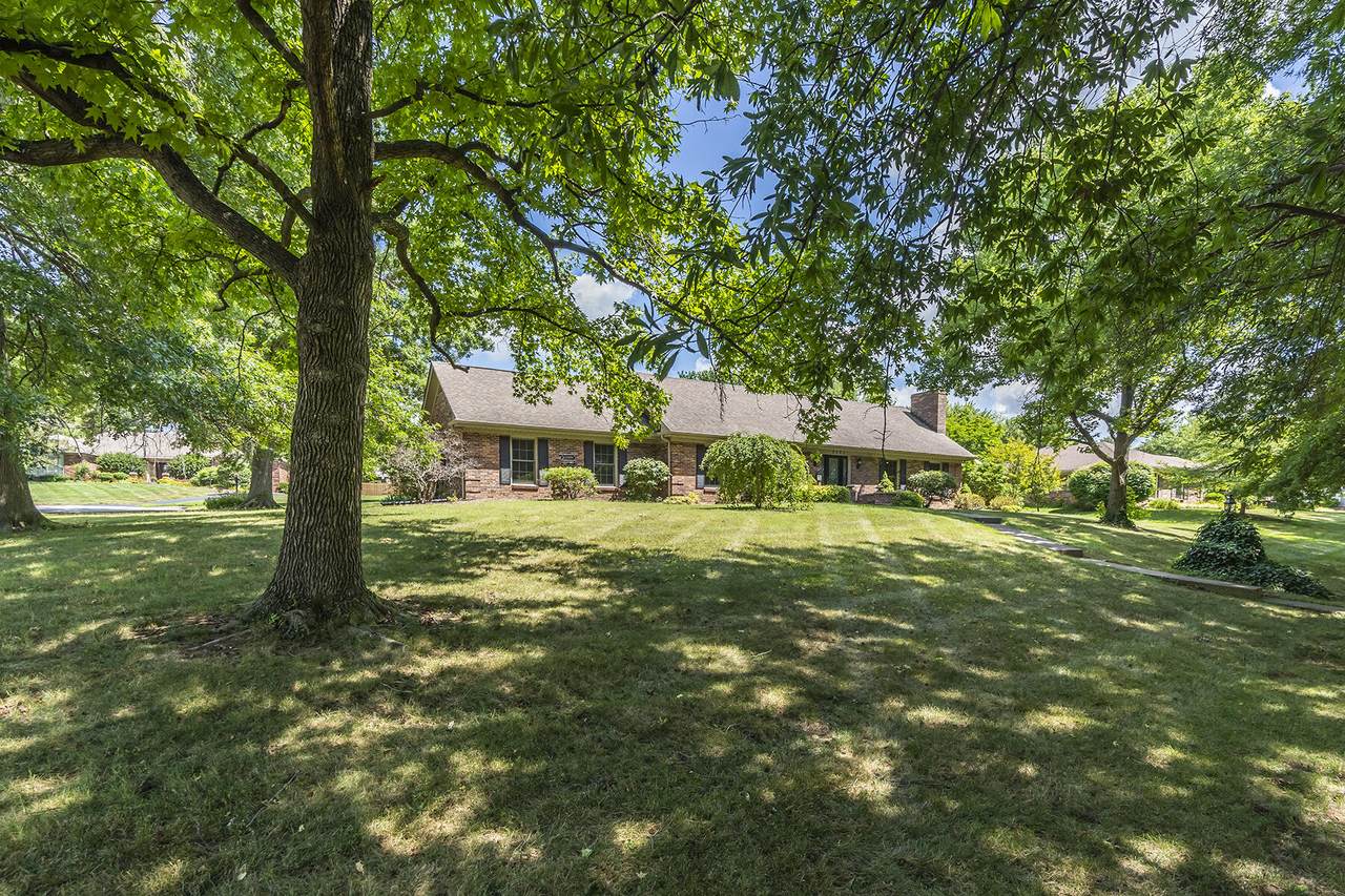 2120 Lakeside Drive - Photo 1