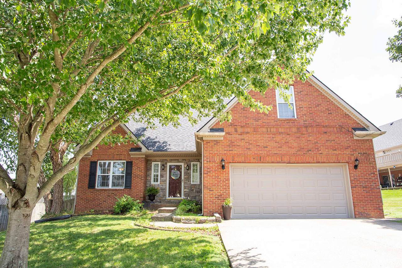 702 Martha Lane - Photo 1