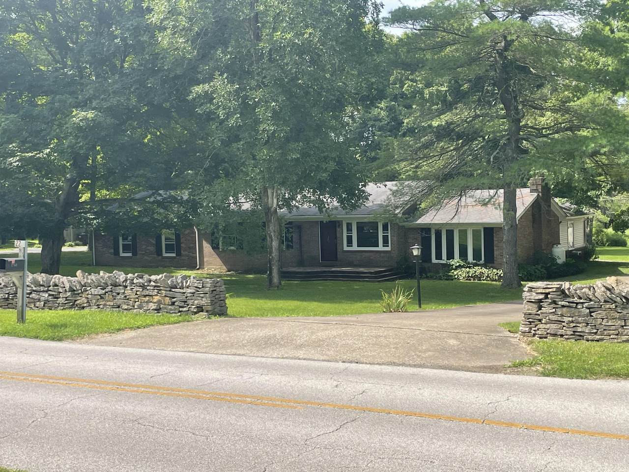 2965 Mccracken Pike - Photo 1