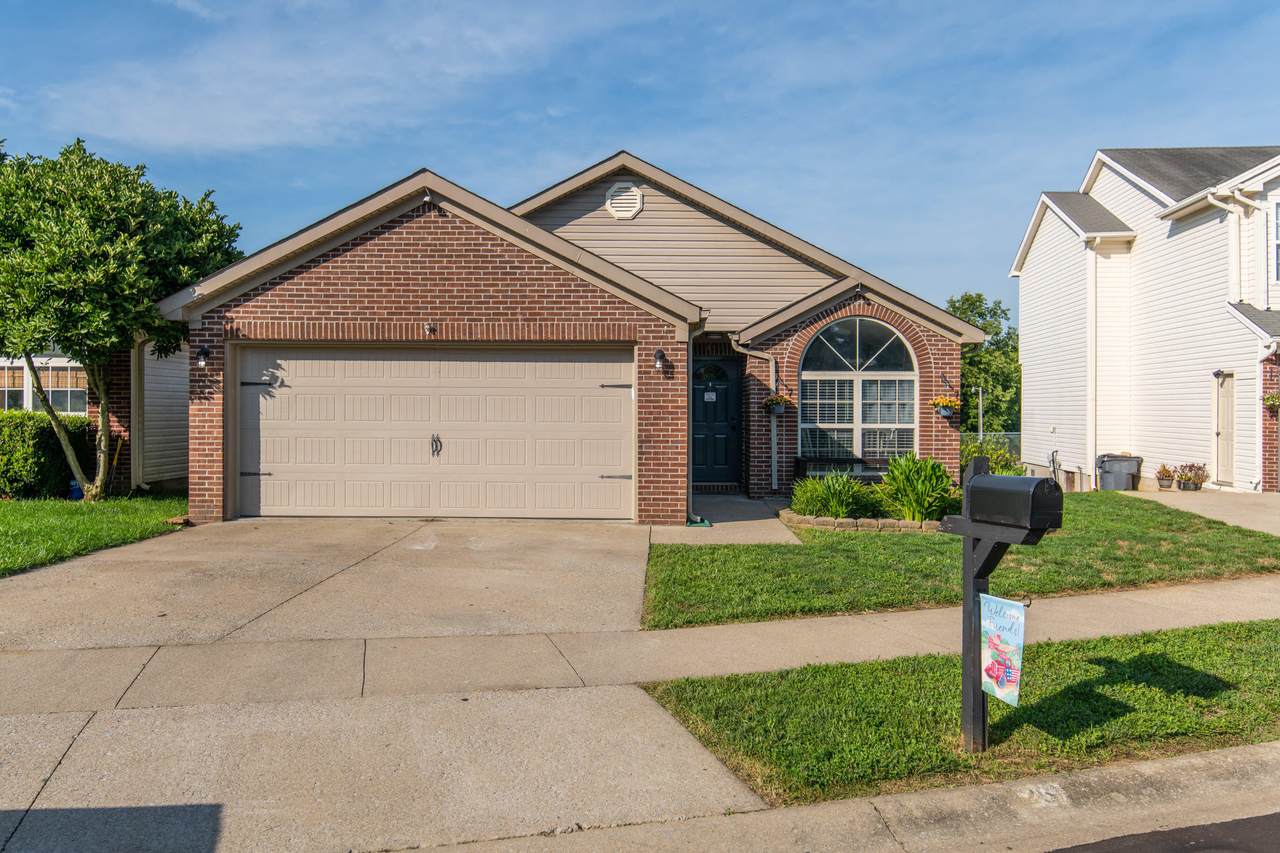 261 Chestnut Ridge Drive - Photo 1