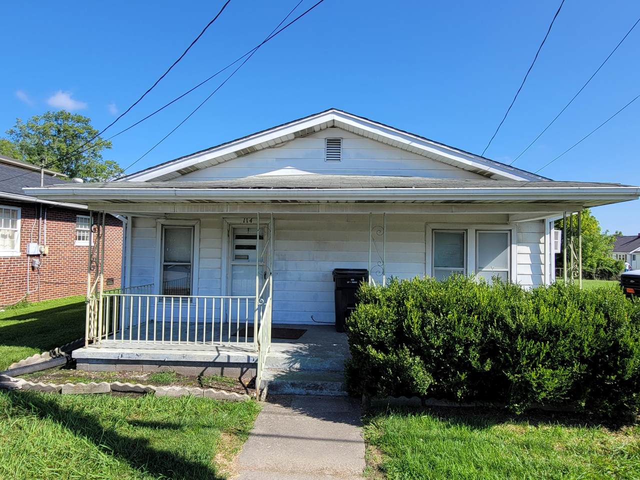 114 18th Street - Photo 1