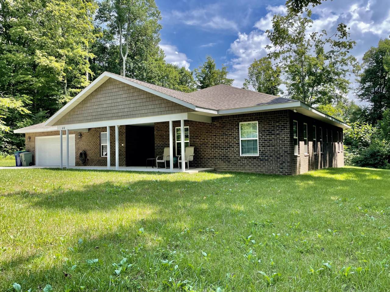 44 Corner Drive - Photo 1