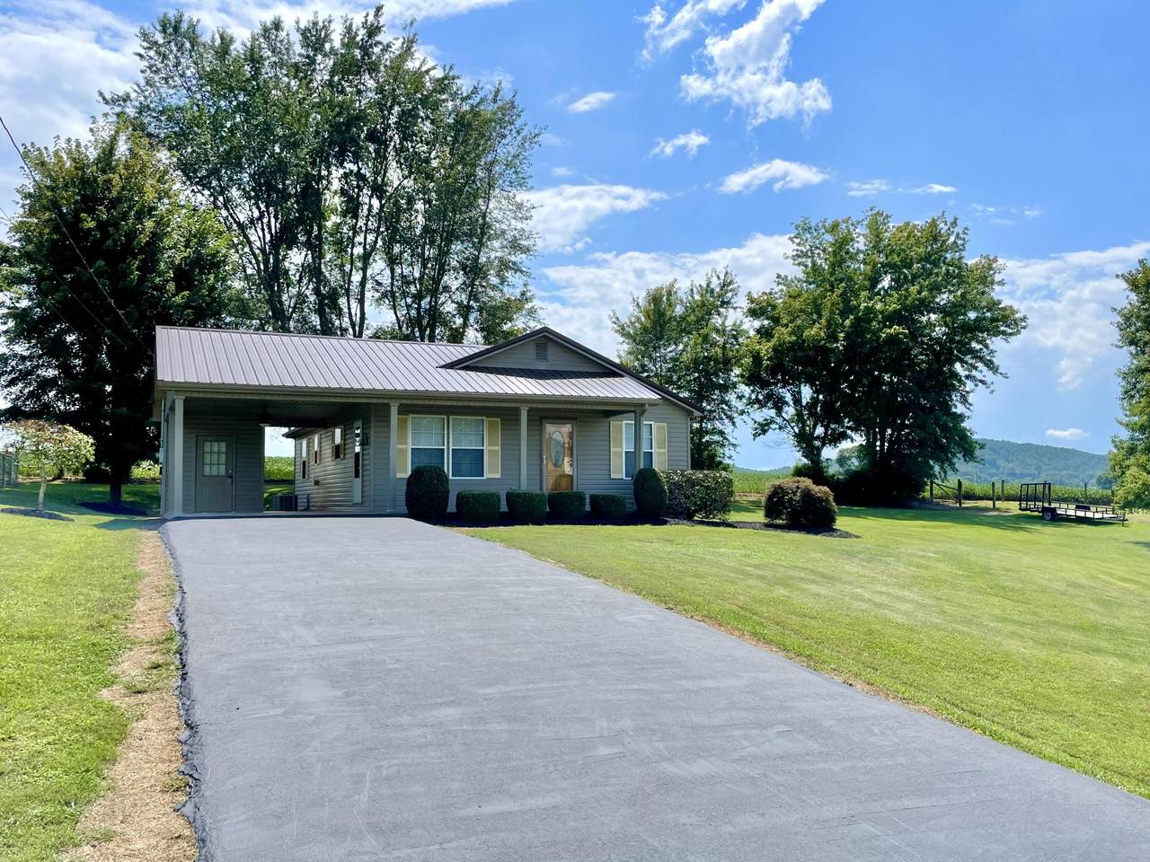 179 Millsprings Drive - Photo 1