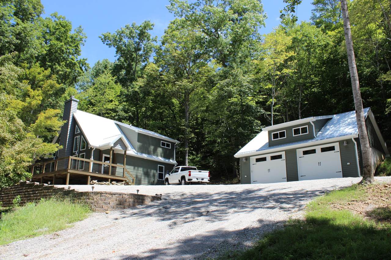 101 White Oak Lane - Photo 1