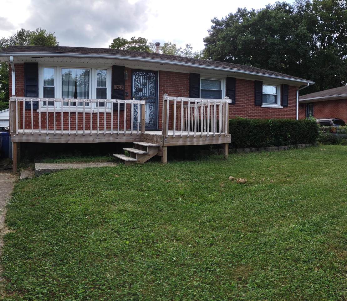 1909 Kingtree Court - Photo 1