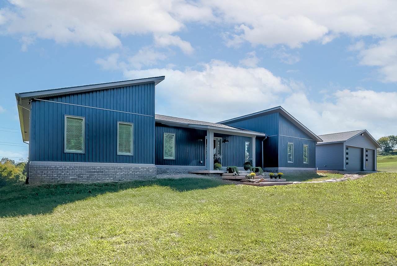 169 Hunter Drive - Photo 1