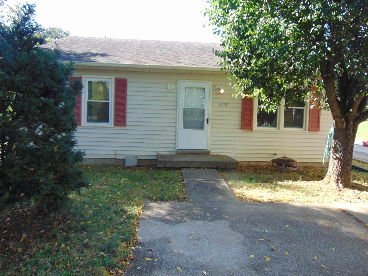 655 Graviss Court - Photo 1