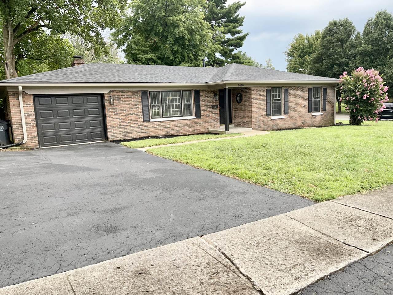 3420 Lullwater Road - Photo 1