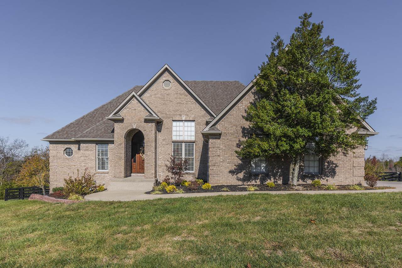 409 Shady Brook Drive - Photo 1