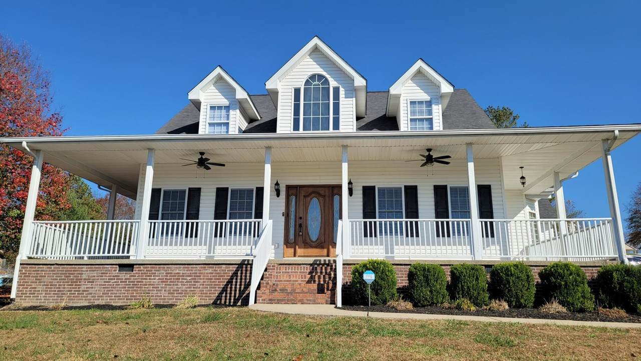 3003 Valley View Drive - Photo 1