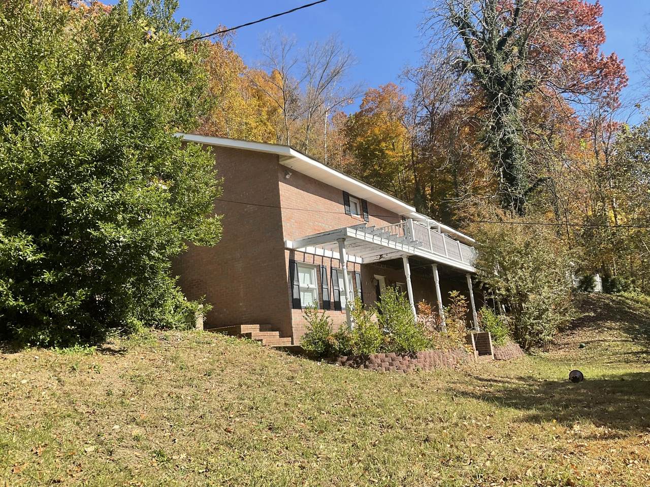 7 Skidmore Drive - Photo 1