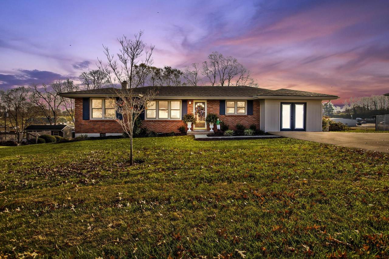 133 Westside Drive - Photo 1