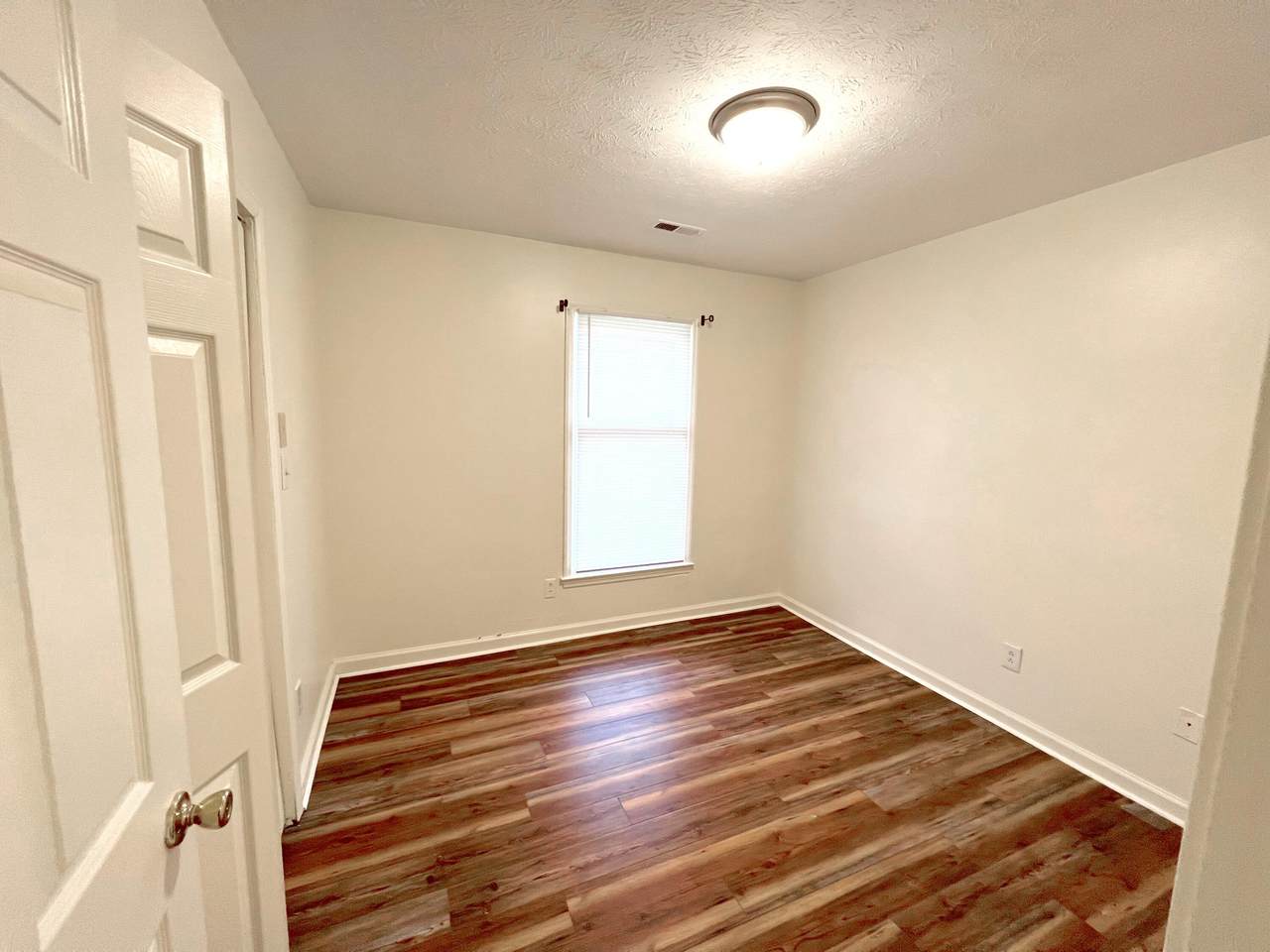1639 Grant Drive - Photo 1