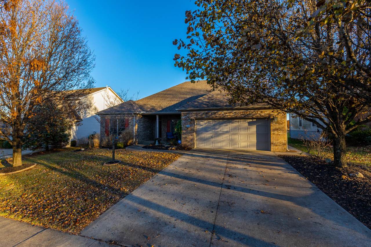 116 White Oak Trace - Photo 1