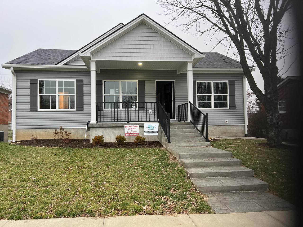 1921 Glengarry Way - Photo 1