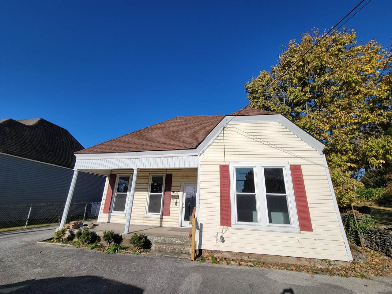 307 Main Street - Photo 1