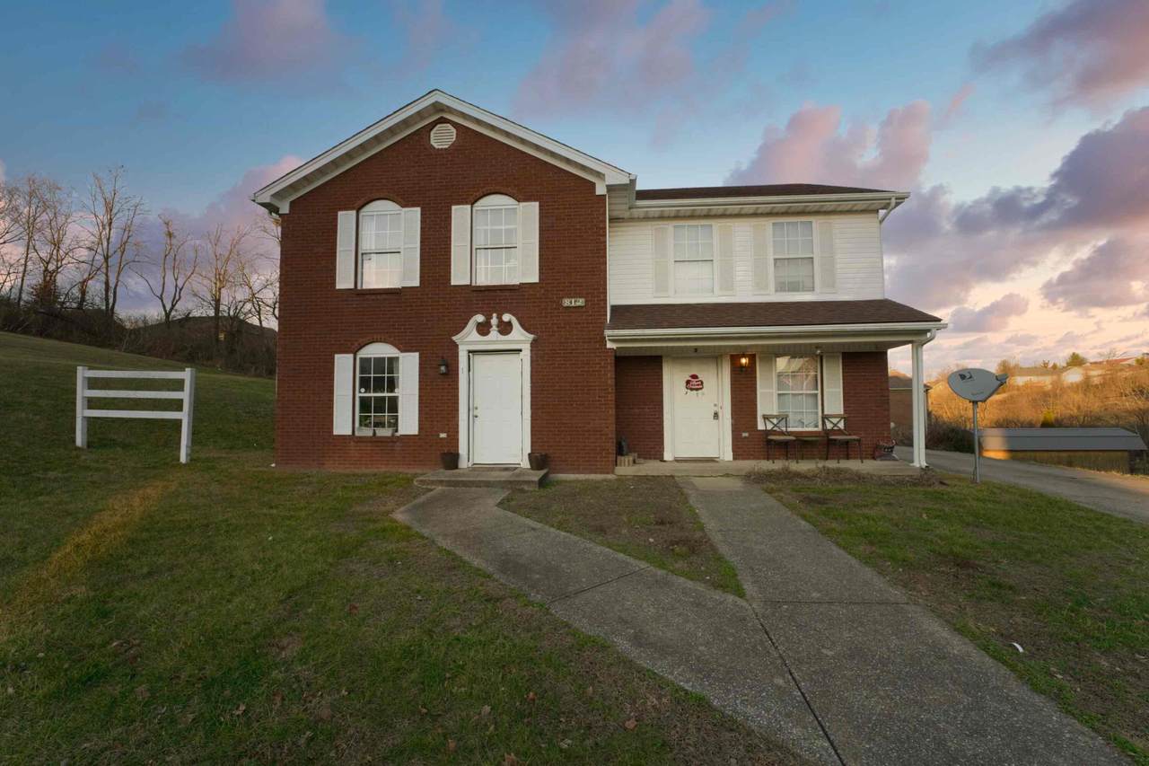 812 Barry Court - Photo 1