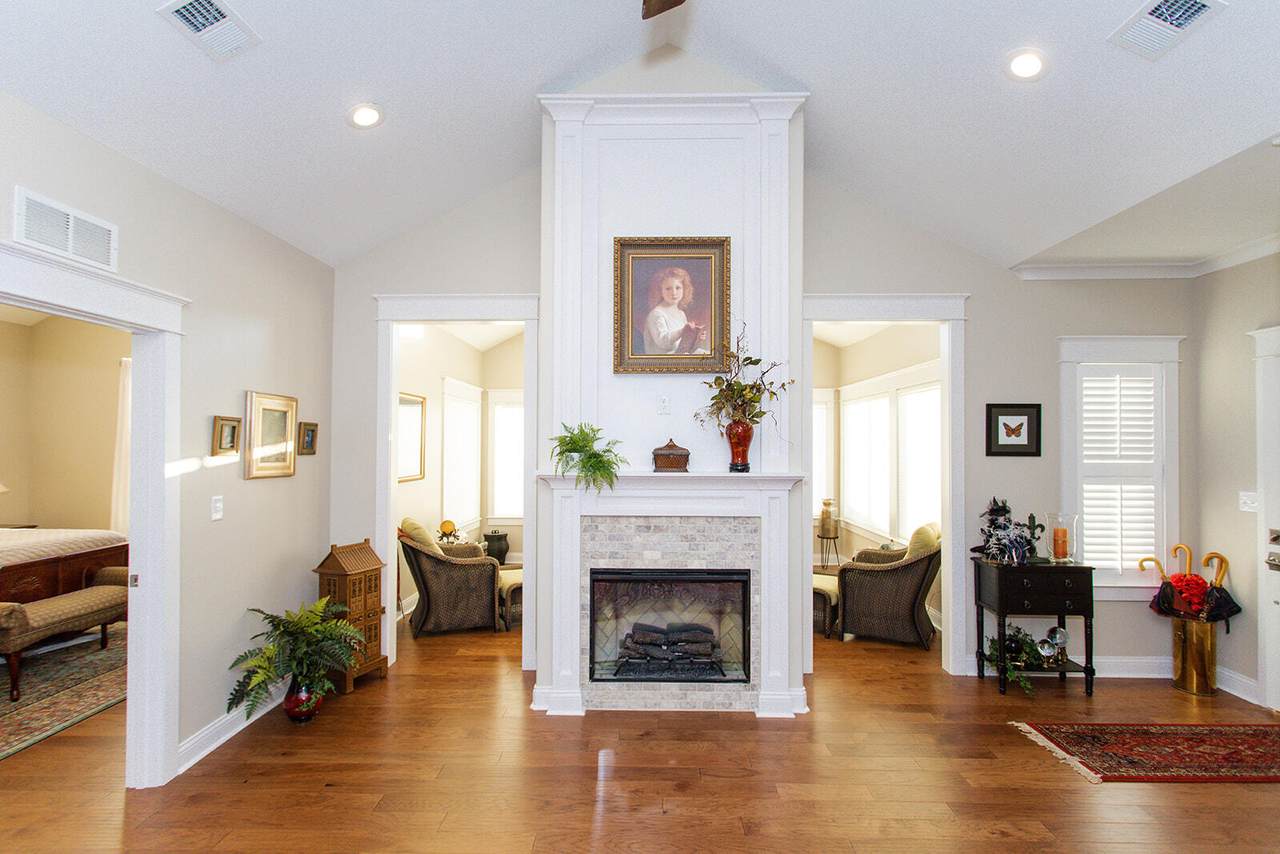 166 Academy Drive - Photo 1