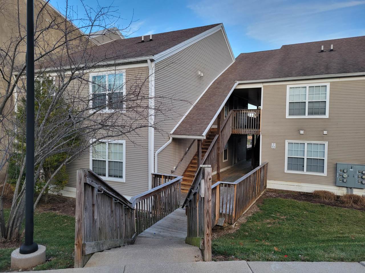 857 Malabu Drive - Photo 1