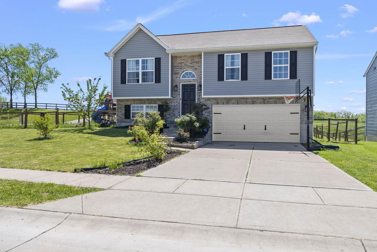 1164 Gemstone Pointe Drive - Photo 1